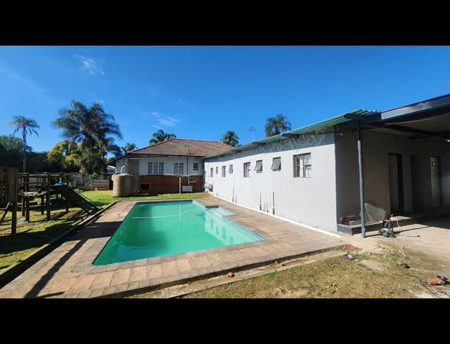 18 BEDROOM FREESTANDING FOR SALE IN SCOTTSVILLE